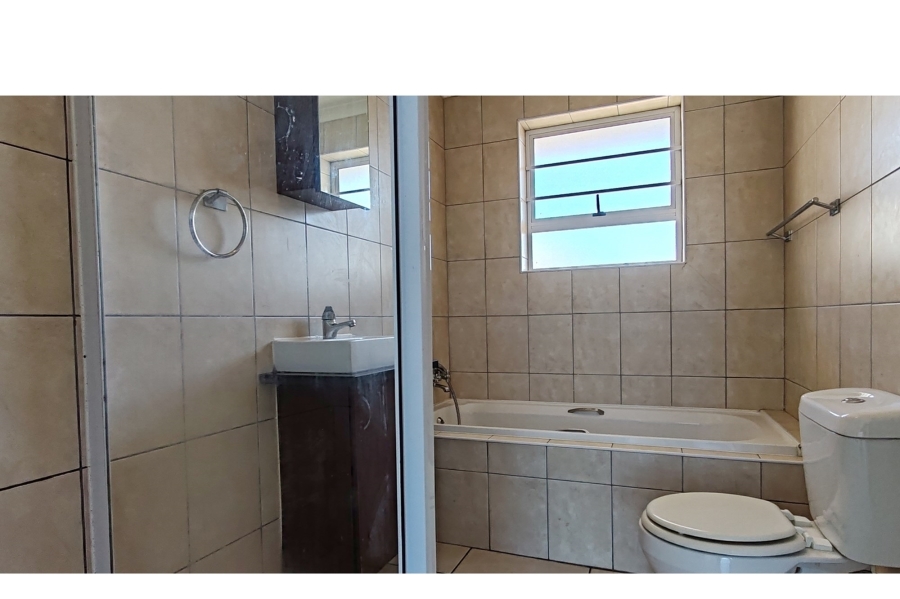 1 Bedroom Property for Sale in Costa Da Gama Western Cape